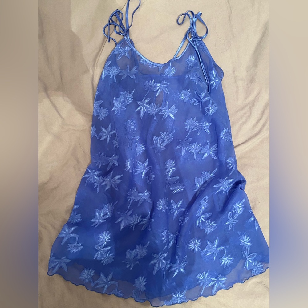 Blue Slip Size:M